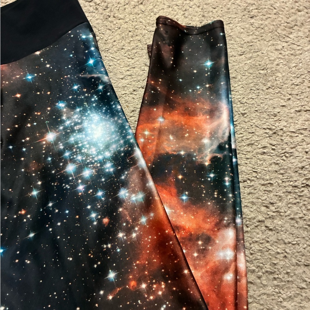 Blackmilk galactic leggings - Picture 4 of 12